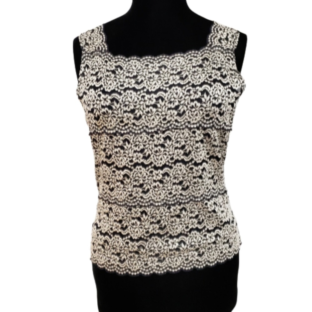 Lea & Nicole Women Black Cream Floral Lace Square Neck Sleeveless Babydoll Top